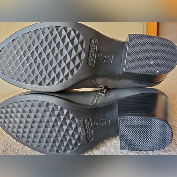 Aerosoles Vegan Leather AnkleBoots - Picture 5 of 5